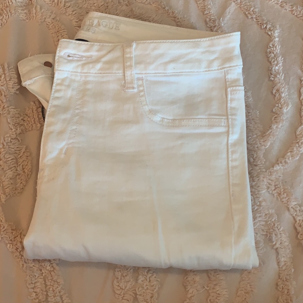 White American Eagle Jeans
